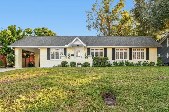 property at 2908 W San Isidro St