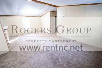 505 Tower Ln in Henderson, NC - Building Photo - Building Photo