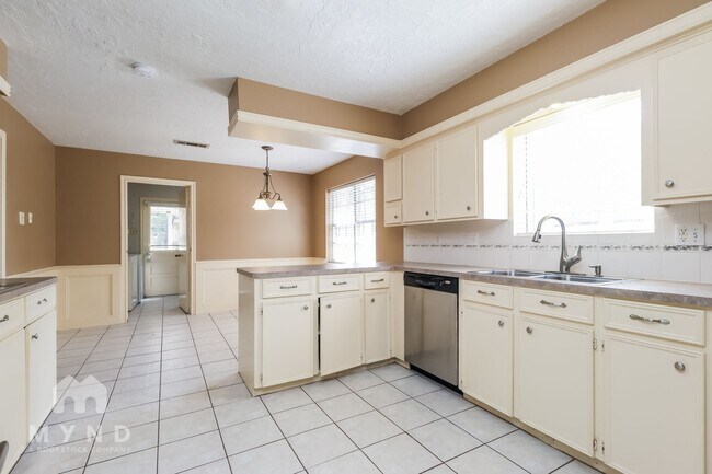 2645 Flickering Candle Dr in Spring, TX - Building Photo - Building Photo