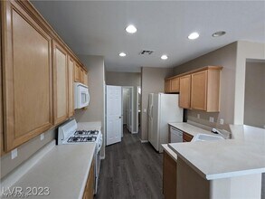 6298 W Levi Ave in Las Vegas, NV - Building Photo - Building Photo