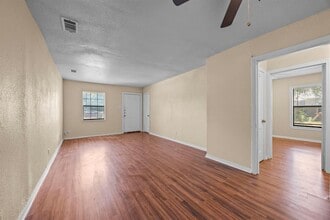 906 W Dean Ave in Killeen, TX - Building Photo - Building Photo