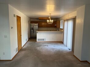 7122 Arrowroot Ave in Colorado Springs, CO - Building Photo - Building Photo