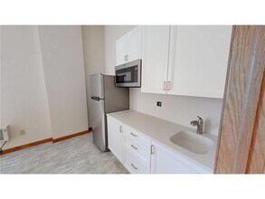 542 Benson Ave SW in Willmar, MN - Building Photo - Building Photo