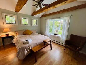 19 Union Ct in Boothbay Harbor, ME - Building Photo - Building Photo