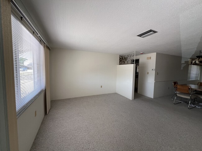 10802 Laburnum Dr in Port Richey, FL - Building Photo - Building Photo