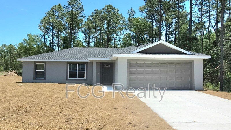 8183 N Dyke Way in Citrus Springs, FL - Building Photo