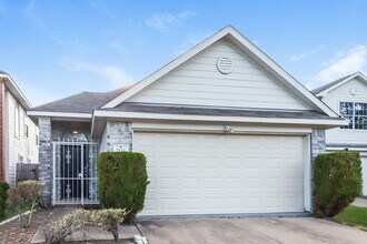 7122 Aurora Falls Ln, Unit 1 in Houston, TX - Building Photo - Building Photo