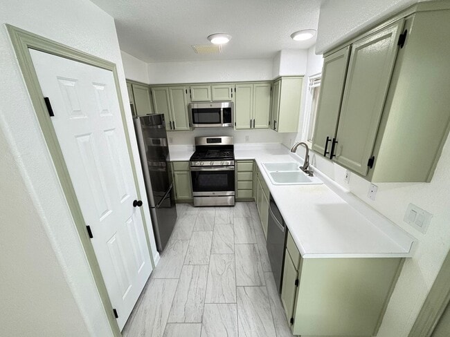 7317 Maiden Run Ave in Las Vegas, NV - Building Photo - Building Photo