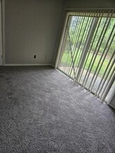 320 Orchard Trace Ln in Charlotte, NC - Foto de edificio - Building Photo
