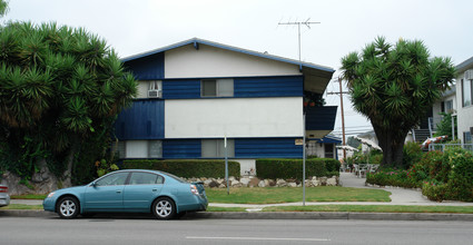 14047 Moorpark St in Sherman Oaks, CA - Building Photo - Building Photo