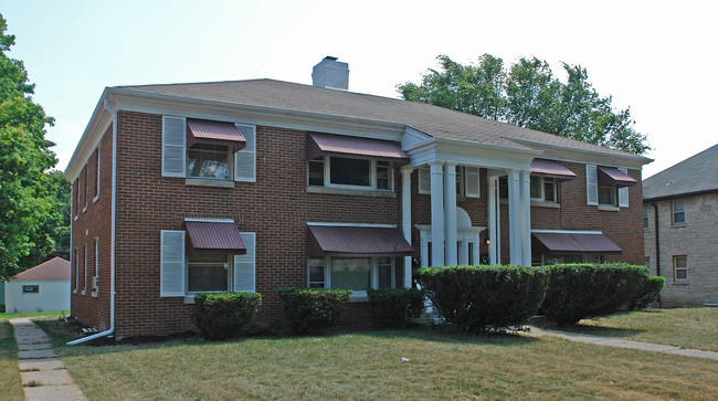 3926 N Sherman Blvd in Milwaukee, WI - Foto de edificio - Building Photo