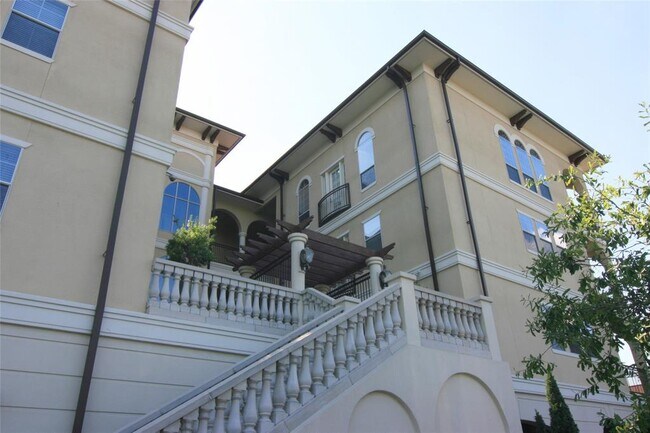 7134 Mapleridge St photo'