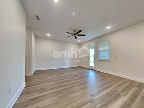 11602 Hillside Dr in Jacksonville, FL - Building Photo - Building Photo