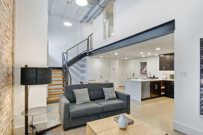 822 Howard Ave