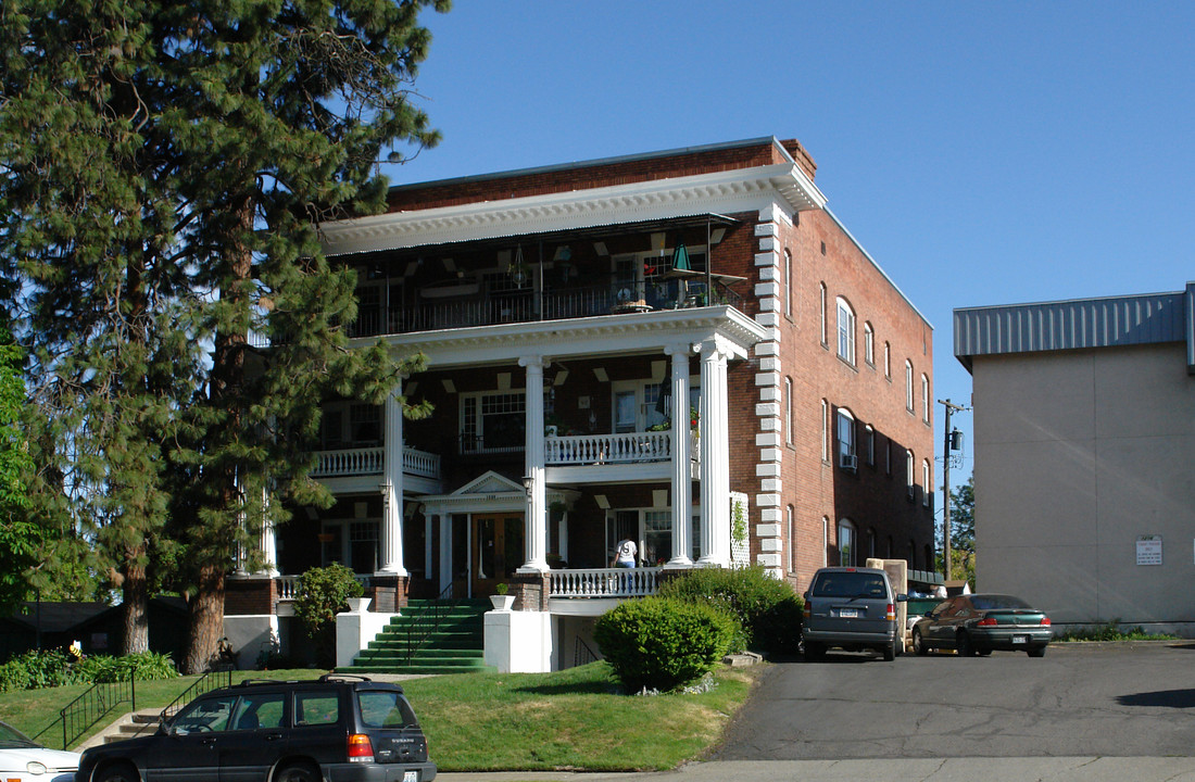 1220 W 6th Ave in Spokane, WA - Building Photo