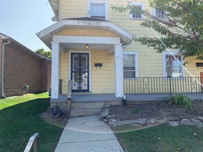 271-273 W 2nd St-Unit -271 in Springfield, OH - Building Photo - Building Photo