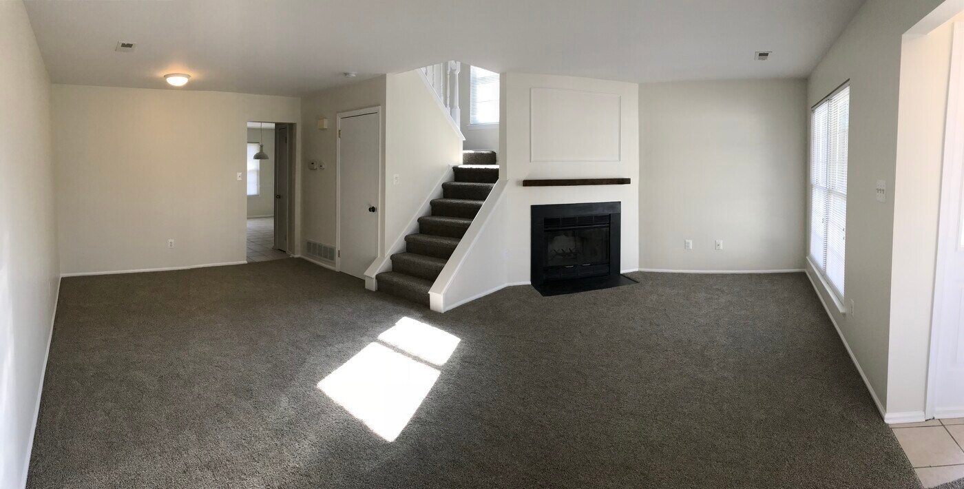 62 Winstead Dr in Mount Holly, NJ - Building Photo