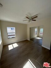 407 N Coronado St in Los Angeles, CA - Building Photo - Building Photo