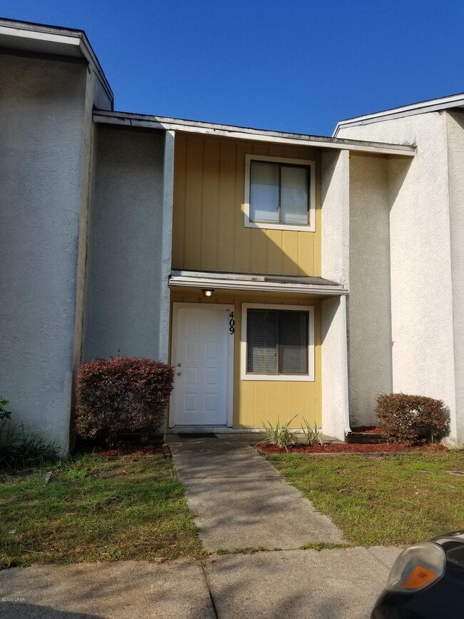 409 Venetian Way in Panama City, FL - Building Photo - Building Photo