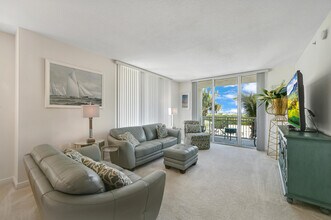 350 N Federal Hwy, Unit 705 in Boynton Beach, FL - Foto de edificio - Building Photo