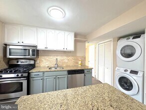 5612 7th Rd S in Arlington, VA - Foto de edificio - Building Photo