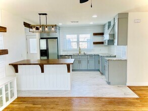 311 SW 10th St in Andrews, TX - Building Photo - Building Photo