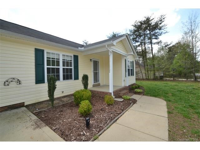 property at 3554 Seminole Dr