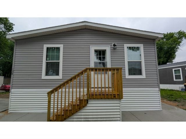 138 Lynn Ln in Mankato, MN - Building Photo
