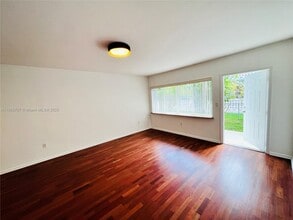 2033 Calais Dr in Miami Beach, FL - Building Photo - Building Photo