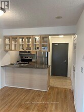 925 Bay St. in Toronto, ON - Building Photo - Building Photo