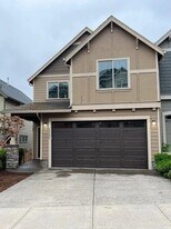 13392 SE Autumnwood Ln in Happy Valley, OR - Building Photo