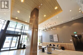 1100-1100 Sheppard Ave W in Toronto, ON - Building Photo - Building Photo