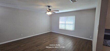 1029 Cottonwood Trail in Benbrook, TX - Building Photo - Building Photo