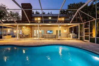 8220 SW 182nd St in Palmetto Bay, FL - Building Photo - Building Photo