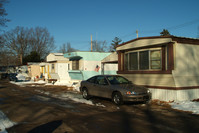 Woodmont Mobile Home Park in Farmington Hills, MI - Building Photo - Building Photo