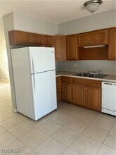 1560 Colonial Blvd in Ft. Myers, FL - Building Photo - Building Photo