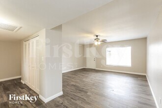 1302 W Kristal Way in Phoenix, AZ - Building Photo - Building Photo