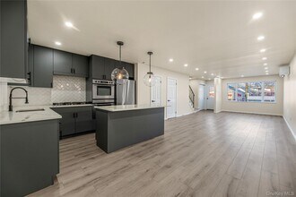 604 Yonkers Ave in Yonkers, NY - Building Photo - Building Photo