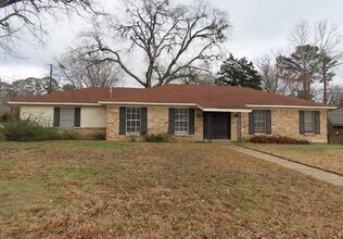 3800 Brookwood Dr in Tyler, TX - Building Photo - Building Photo