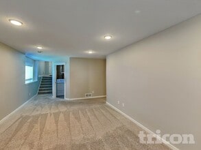 881 High St in Newport, MN - Building Photo - Building Photo