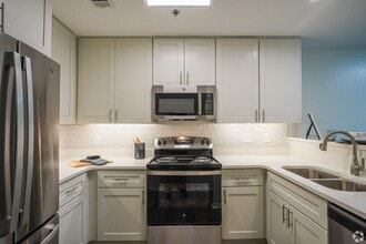 The Vineyard at Castlewoods Apartment Homes in Brandon, MS - Building Photo - Building Photo