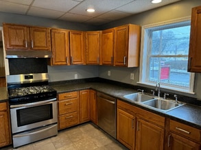 136 Sharpe St in Kingston, PA - Building Photo - Building Photo