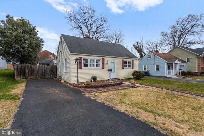 3134 Dashiell Rd in Falls Church, VA - Building Photo - Building Photo