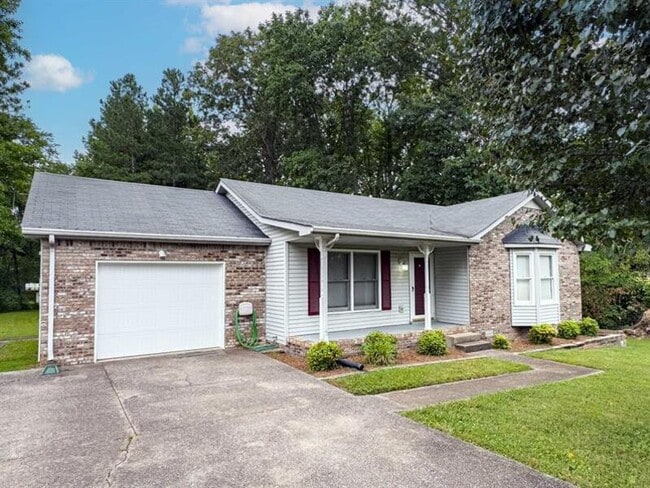 property at 2825 US-41