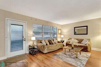 2401 Antigua Cir in Coconut Creek, FL - Building Photo - Building Photo