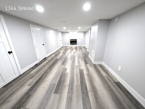 1344 Spring St in Des Moines, IA - Building Photo - Building Photo