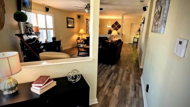 424 Commerce Ave, Unit 424A Commerce Ave in Morehead City, NC - Building Photo - Building Photo