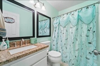 26103 Galvez Ct in Santa Clarita, CA - Building Photo - Building Photo