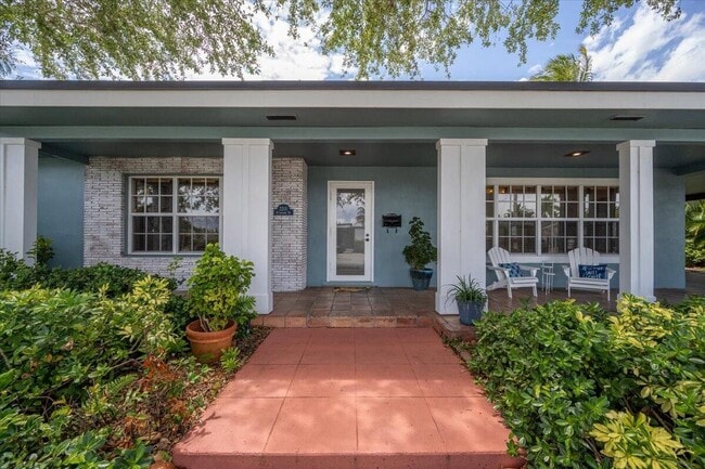 property at 2201 N Lakeside Dr