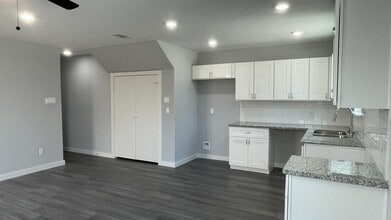 6011 Wedgefield St in Houston, TX - Foto de edificio - Building Photo